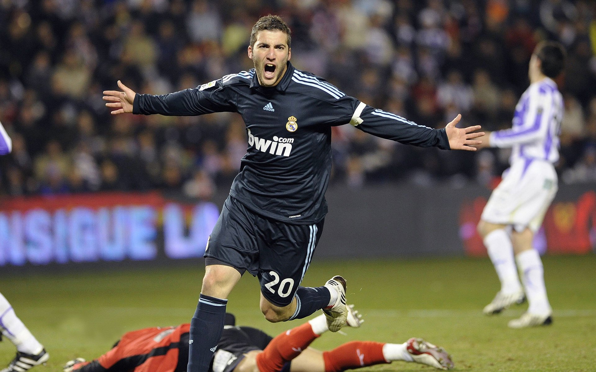 Rookie新星高光表现惊艳，MAD未来可期！